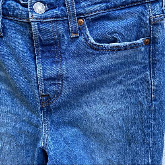 Levi’s Wedgie Jeans Distressed High Rise Button Fly Medium Wash - Picture 2 of 8